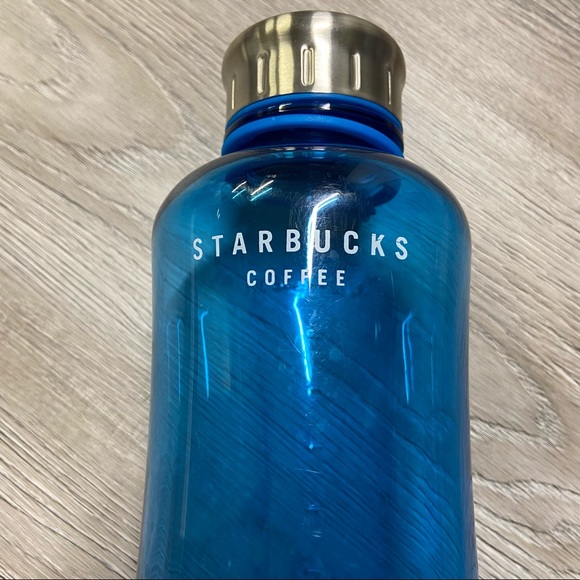 Starbucks Vintage 2006 32 Ounce Blue Water Bottle Silver Twist Cap with Strap